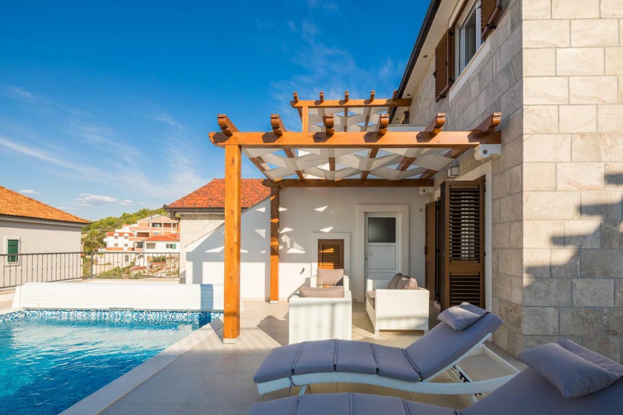 Villa Diomedes With The Sea View And The Pool Rogoznica  Exterior photo